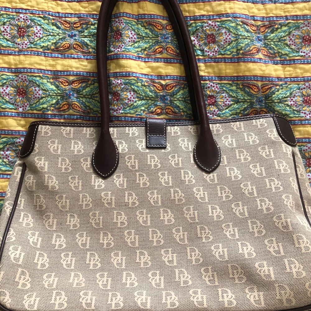 Dooney & Bourke | Large Brown bag